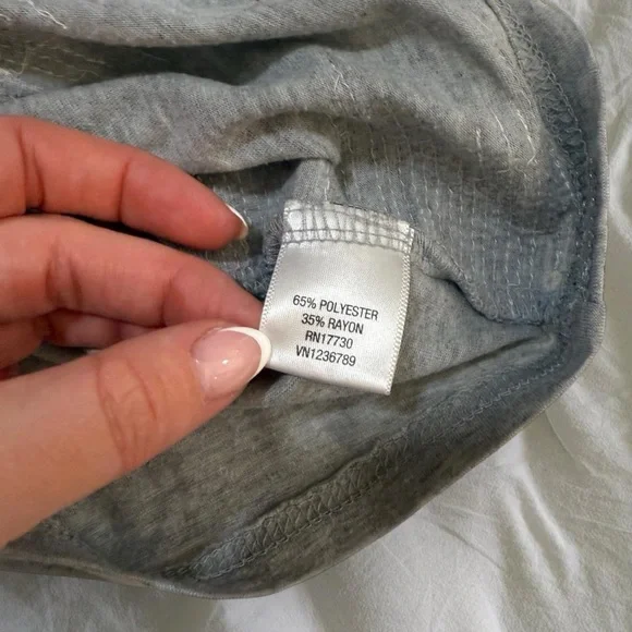 Silver Sequin Y2K Xhilaration V-Neck T-Shirt - Picture 4 of 4